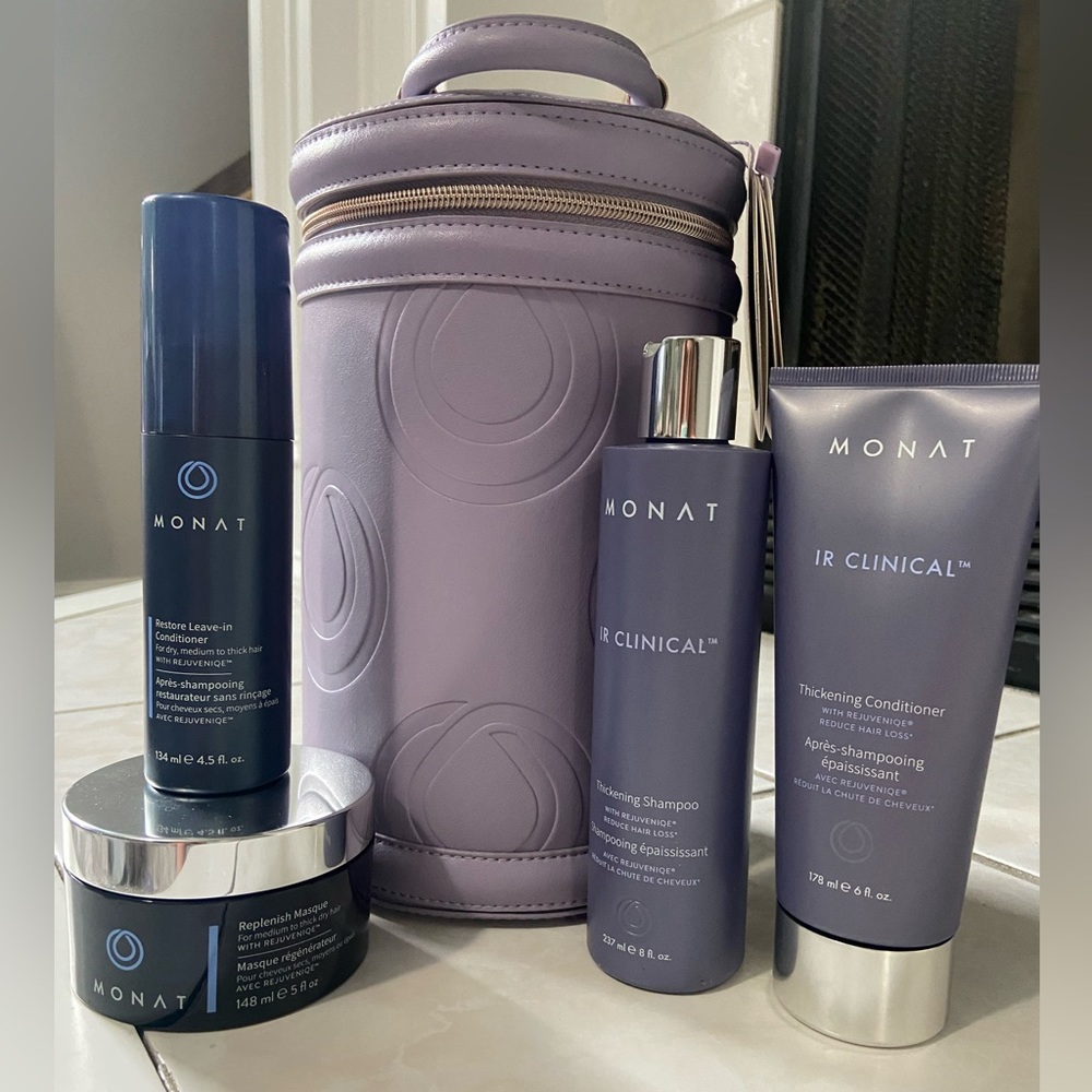 Monat Hair Set
